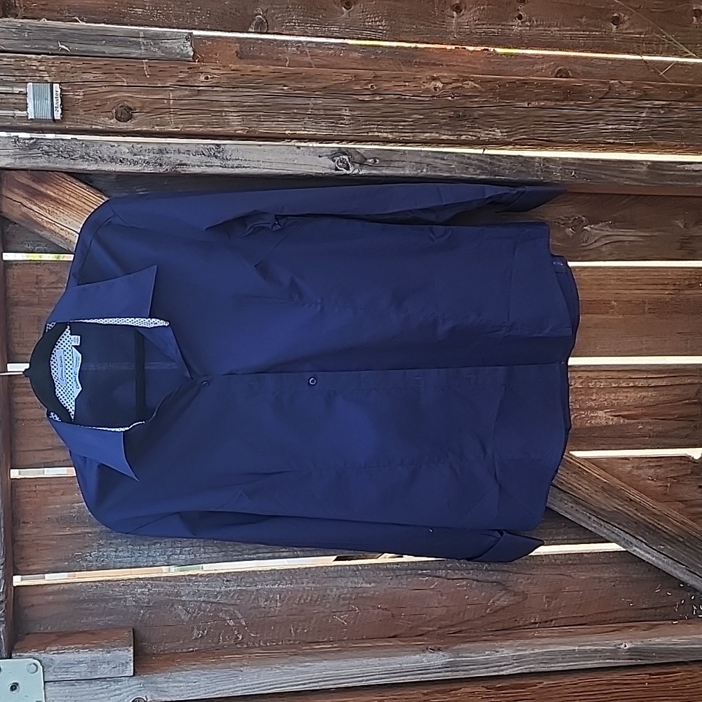New Esabel. C  Navy Button Down Long Sleeve Top, NWT, Sz. Large